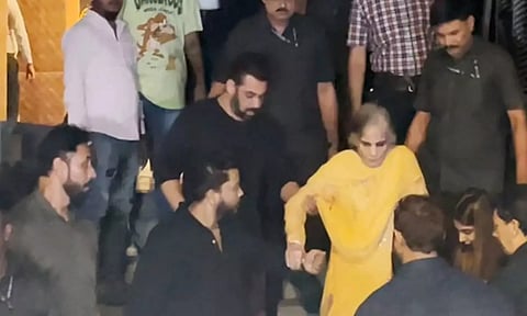 Salman Khan's caring gesture for his mom on Sohail's birthday bash wins hearts