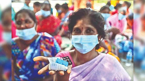 Women protest in Ennore on Wednesday, (Photo credit: Hemanathan M)