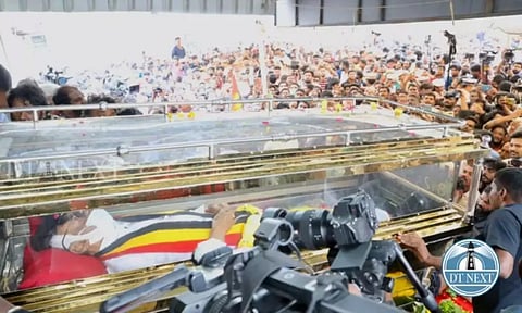 TN bids a tearful adieu to 'Captain' Vijayakanth