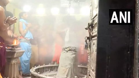 Bhasma Aarti being performed at Mahakal Temple (ANI)
