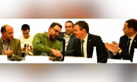 Iranian oppn leader creates history by attending Israeli Parliament meeting