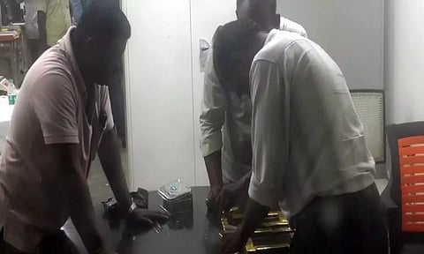 Gold seized by customs