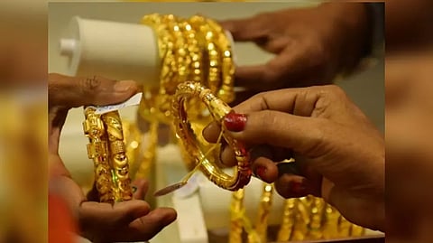 Gold price falls by Rs 60 per sovereign; check out price in Chennai on Dec 2