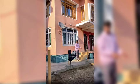 Shot from the video (X/CharukShah)