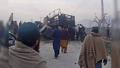 TTP militants kill six Pakistani policemen going to escort polio vaccination team