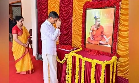 Guv Ravi share Valluvar's portrait in saffron robes (Photo: @rajbhavan_tn)