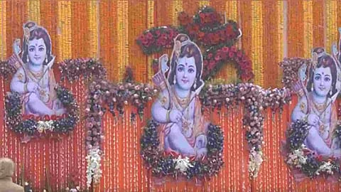 Visuals from the entry gate of Ayodhya (Photo/ANI)