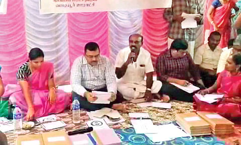 Tenkasi collector and Vadiyur Panchayat members at a Grama Sabha meeting (file photo) 