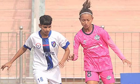 HOPS FC and Sethu FC in action at Ambedkar Stadium (X) 