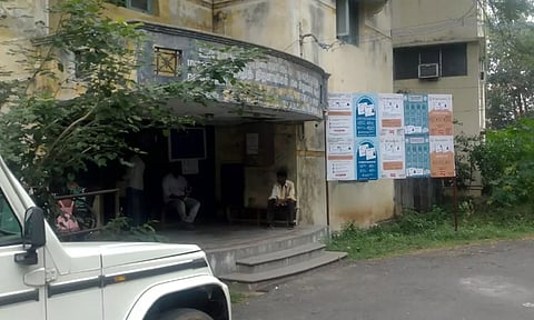 Dilapidated building is home for diff-abled office in Vellore