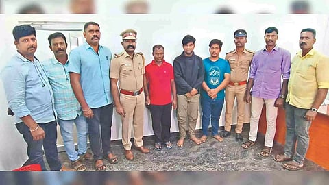 The police team with the accused who were arrested for stealing gold and diamond worth several crores