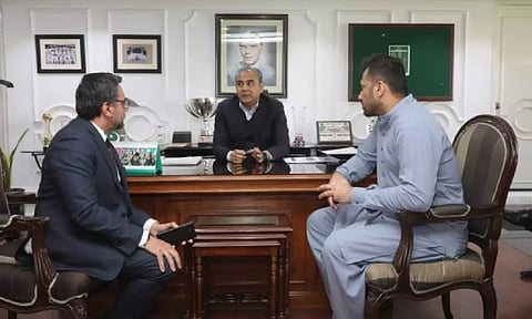 Syed Mohsin Raza Naqvi (in middle) (X/@TheRealPCBMedia)