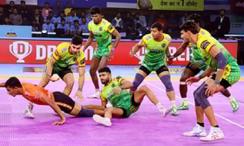 The Pirates inflicted another All-Out in the 35th minute and extended their lead further to 33-19. (IANS)