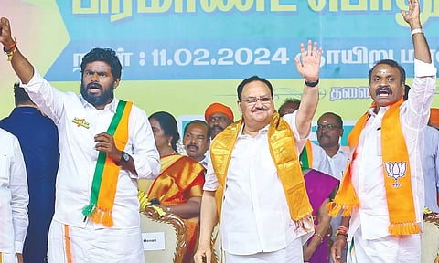 BJP national president JP Nadda (c) at the public meeting at Mint. State chief Annamalai and MoS Murugan are also seen