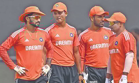 Rajat Patidar, Yashasvi Jaiswal, Dhruv Jurel and Sarfaraz Khan attend a practice session
