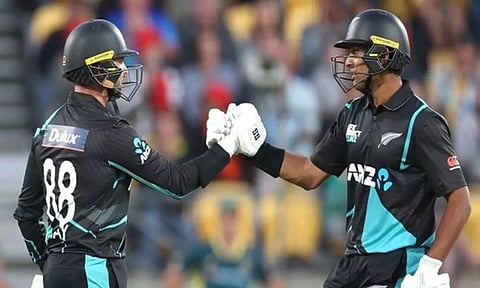 Ravindra, Conway's blitzkrieg propel Nz to 215/3 against Aus in 1st T20I