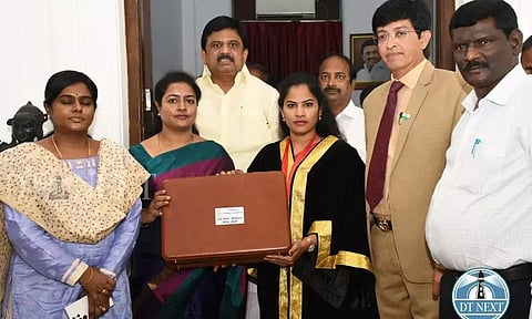 Mayor Priya Along with Chennai Corporation Commissioner Radhakrishnan with the GCC Budget. (Justin George)