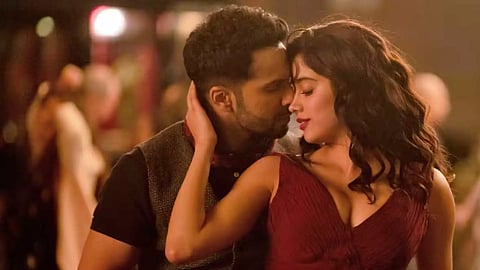Bollywood stars Varun Dhawan and Janhvi Kapoor