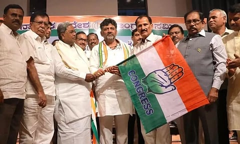 S P Muddahanumegowda Returns to Congress Ahead of Lok Sabha Polls (PTI)