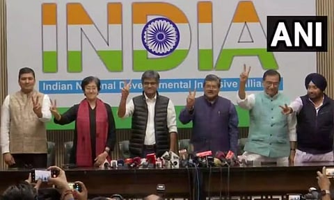 Congress and AAP leaders at a joint press conference in Delhi (ANI)