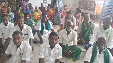 Villagers who tried to march towards Kancheepuram on their tractors protesting against the construction of Parandur airport.