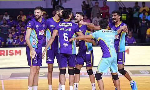 Delhi players celebrate after picking a point against Chennai