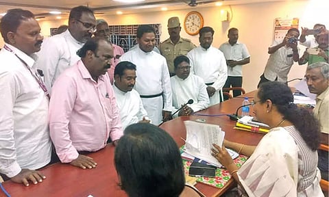 CSI Vellore diocese pastors handing over the petition to Collector Subbulaxmi