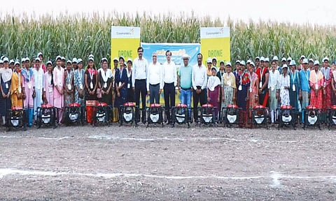 Coromandel Intl delivers 200 drones to SHGs