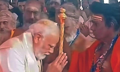 Kamatchipuram Adheenam with PM Modi