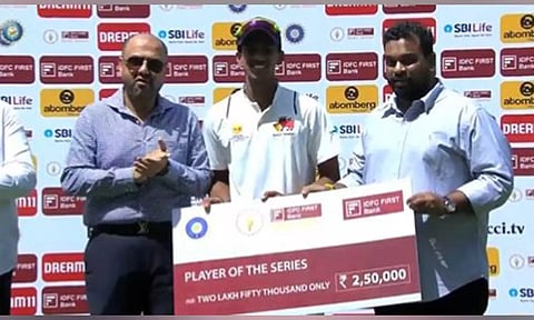 Tanush Kotian with 'Player of the Series' award (BCCI/X)