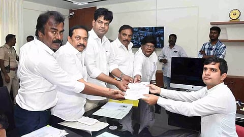  Kalanidhi Veeraswamy filing nomination