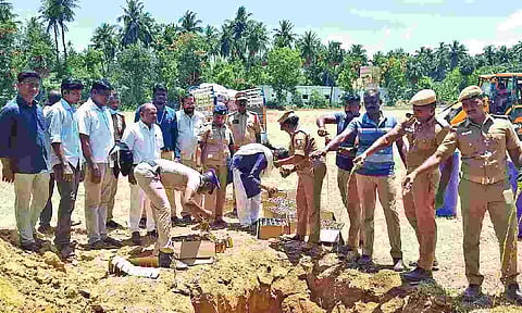 Liquor destroyed at Peravurani, Thanjavur