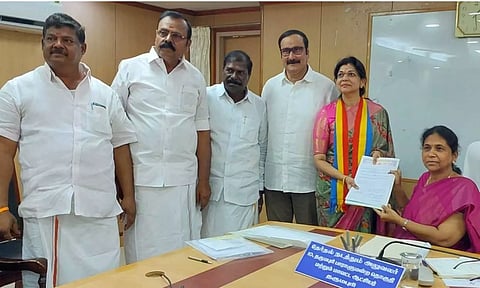 Soumya Anbumani filing her nomination for contesting in Dharmapuri Lok Sabha Constituency. (Image: X/ @draramadoss)