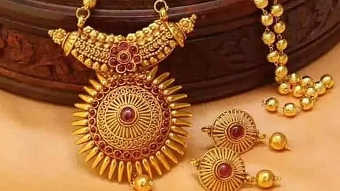 Gold jewellery
