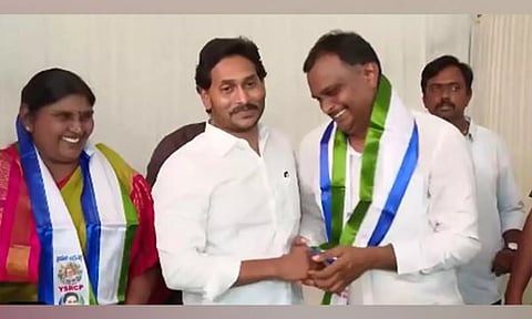 Andhra Pradesh CM YS Jagan Mohan Reddy welcoming new members to the YSRCP (ANI)
