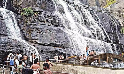 Courtallam falls 