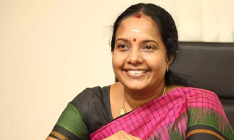  Vanathi Srinivasan 