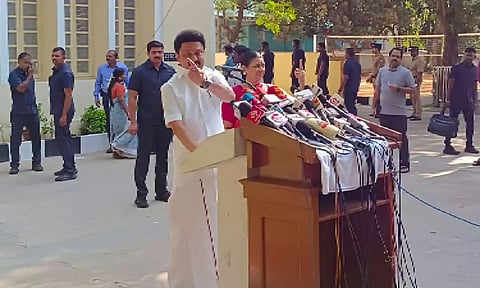 "I did my democratic duty to protect the country": Stalin on the first day of voting