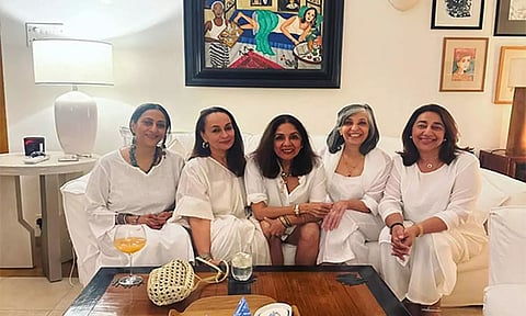 Soni Razdan posing with Neena Gupta and others (ANI)