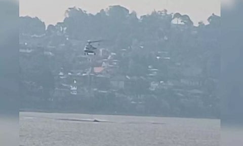 MI-17 Helicopter being used to douse the fire at the Ladiyakata area of Nainital (ANI)