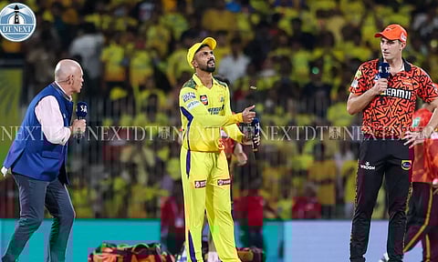 Ruturaj Gaikwad and Pat Cummins during the toss (Photo: Hemanathan M)