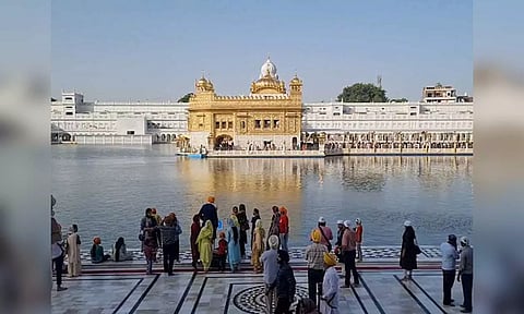 Devotees gather at Golden Temple to celebrate Guru Arjan Devji's Gurpurab (ANI)