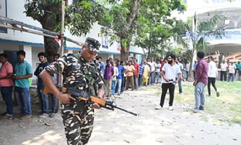 voters are in the queue to cast their votes (IANS)