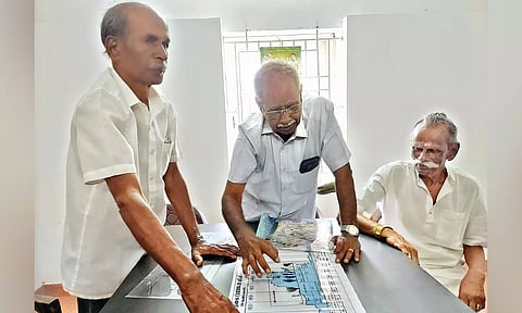 Senior agri technocrats releasing booklet on opening of Mettur for Delta irrigation in Thanjavur on Tuesday