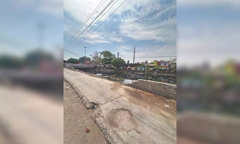 Otteri bridge’s broken wall 