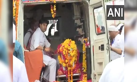 Mortal remains of 'Rajmata' Madhavi Raje Scindia reach Gwalior (ANI)