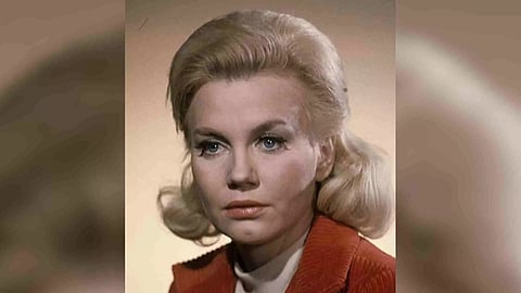 Elizabeth MacRae (Image/X)