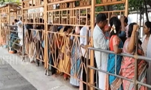 Devotees throng Tiruvannamalai temple despite summer heat