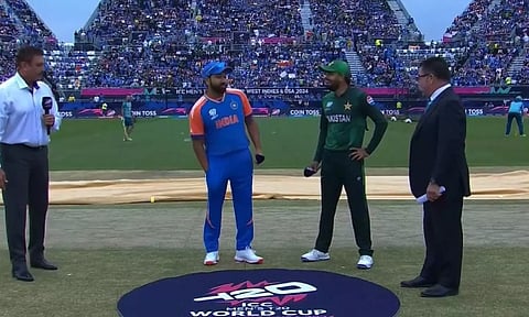 Pakistan wins the toss, opts to bowl against India