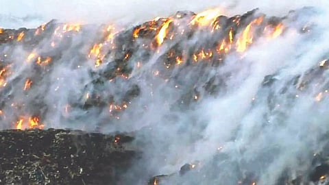Smoke rises as fire engulfs garbage mound in Karur
